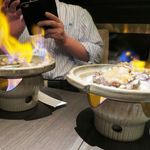 廣東料理 民生 - 活け鮑の陶板焼き