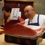 初音鮨 - 勝浦の本マグロ