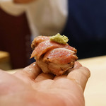 初音鮨 - 大トロ炙り