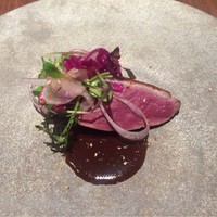 エスピス - 「蘇生」肉塊、トマト、ビーツ、生姜、活野菜　