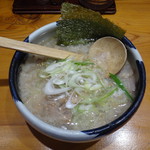 嵐丸 - 塩とんこつ肉らーめん