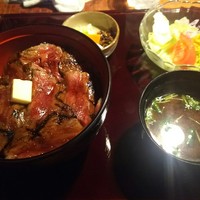 赤坂 津つ井 総本店 - 名物ﾋﾞﾌﾃｷ丼