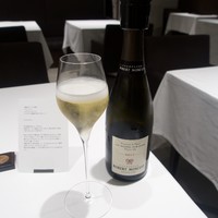 Takumi - Robert Moncuit Brut Le Mesnis-Sur-Oger Grand Cruのグラスシャンパン（1800円）+8％+10％