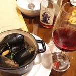 ビストロ ランタン - こだわりムール貝のココット蒸し