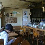 Karudhi - 喫茶カルディ店内(アルプラザ彦根駅前店内３F)