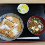 コムギラーメン - かつ丼（700円）