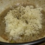 麺屋 潤焚 - 粉チーズたっぷり