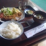 珍知羅亭 - 料理写真:とんかつ定食。