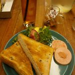 サンドヰッチと季節のスープ ちどり - くるみトーストセット