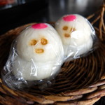 変若水の湯つたや - 雪だるまんじゅう（だったかな？w）