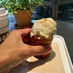 ザ マンダリン オリエンタル グルメショップ - クラフィンレモンクリームのサイズの参考までに 2016/06/23