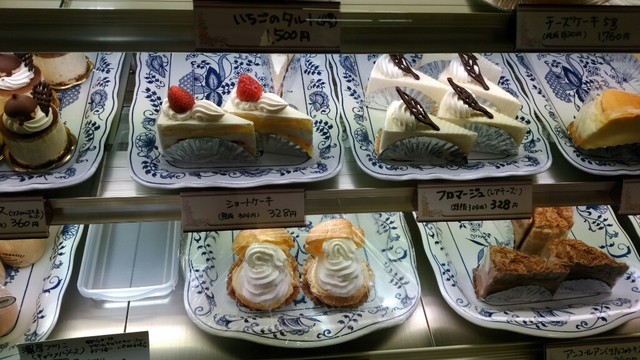 写真 ドリアン洋菓子店 七日町 ケーキ 食べログ