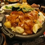 和民 - 豚肉とたっぷり野菜の旨辛陶板焼き 