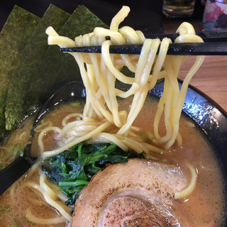 横浜家系ラーメン 春樹_1