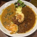 SPICY CURRY 魯珈 - 2種カレー(エチオピア風ポーク、クリーミィ野菜コルマ)、るうろう煮玉子