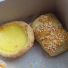 幸運星麵包舗 - 料理写真:エッグタルトとバーベキューショートケーキです。(2017年3月)