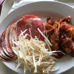 豪円山ロッジ - ラム肉、漬けダレのラム肉とモヤシ