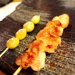 創作鉄板串 大将 - 銀杏 160円とたれ焼きホルモン180円