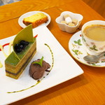 ケントハウス - 抹茶のオペラとカフェクリーム