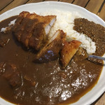 Bull Curry - ブルーカレー ＋ チキンカツ [大盛り]