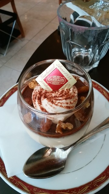 ハンガリー伝統のケーキ ドナウから青山へ エリザベートも愛したケーキを By Parisjunko ジェルボー 東京本店 Gerbeaud 表参道 ケーキ 食べログ