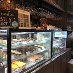 Audrey Cafe des Fleurs - 