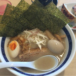 つけめん たま - エビ塩ラーメン  味玉   海苔トッピング