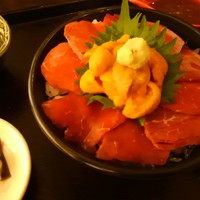 あま屋 - 牛刺し丼