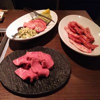 焼肉一頭両騨 町田本店 - 