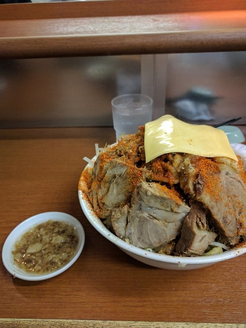 大豚ラーメン チーズうずらトッピング By ふじやん77 ラーメン荘 地球規模で考えろ ソラ 西院 阪急 ラーメン 食べログ