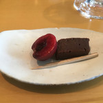 エッサンシエル - ショコラ チェリー