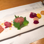 じどりや 穏座 - 世界最高の鶏のお刺身！