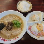 佐賀ラーメン 喰道楽 - 