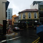 Maxwell Road Hawker Centre - ホーカーズの周辺の美しい街並み。