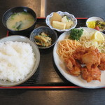 Oshokuji Dokoro Mitsuoka - とりの唐揚定食