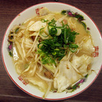 久山 龍の羽 - チャーサイ麺780円