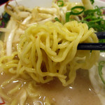 久山 龍の羽 - チャーサイ麺780円