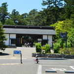 松風庵 - 毛越寺　正面より