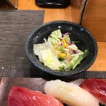 東鮨 - 附属のサラダ