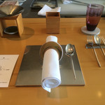 エッサンシエル - 