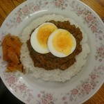 まえだや - レトロなビジュアルのキーマカレー