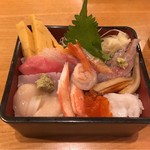 Sushi Hana - 彩りちらし。
                税込3078円。
                美味し。