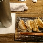 肉汁餃子のダンダダン - 柚子ハイボール＆餃子