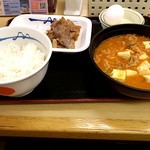 松屋 - チゲカルビ定食