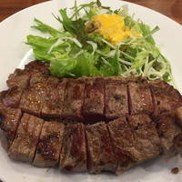 キャトルラパン 北梅田 - ステーキ2枚でおソース別添え(^-^)