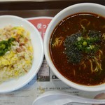 ミスタードーナツ - 黒ごま担々麺、炒飯