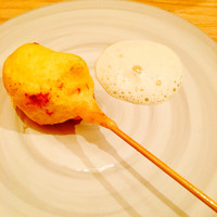 フレンチ串揚げ BEIGNET 大阪･ウメシバ - ホタテのムース あさりの泡ソース
