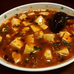 なんばん本舗 - 四川で修行したご主人の麻婆豆腐。辛くてピリピリします。