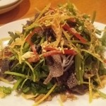 ワイン＋つまみ Nomka - センマイと香菜のレモン風味