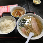 手打ラーメン 栄楽 - 